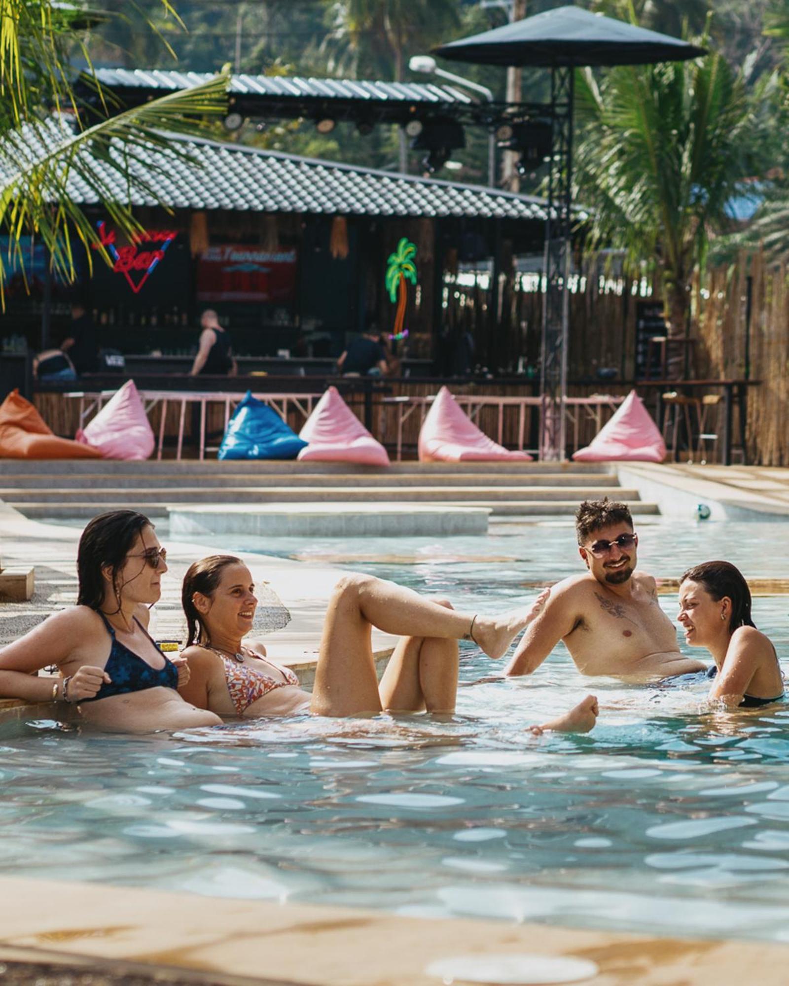 Summer Club And Hostel Ao Nang Exterior foto